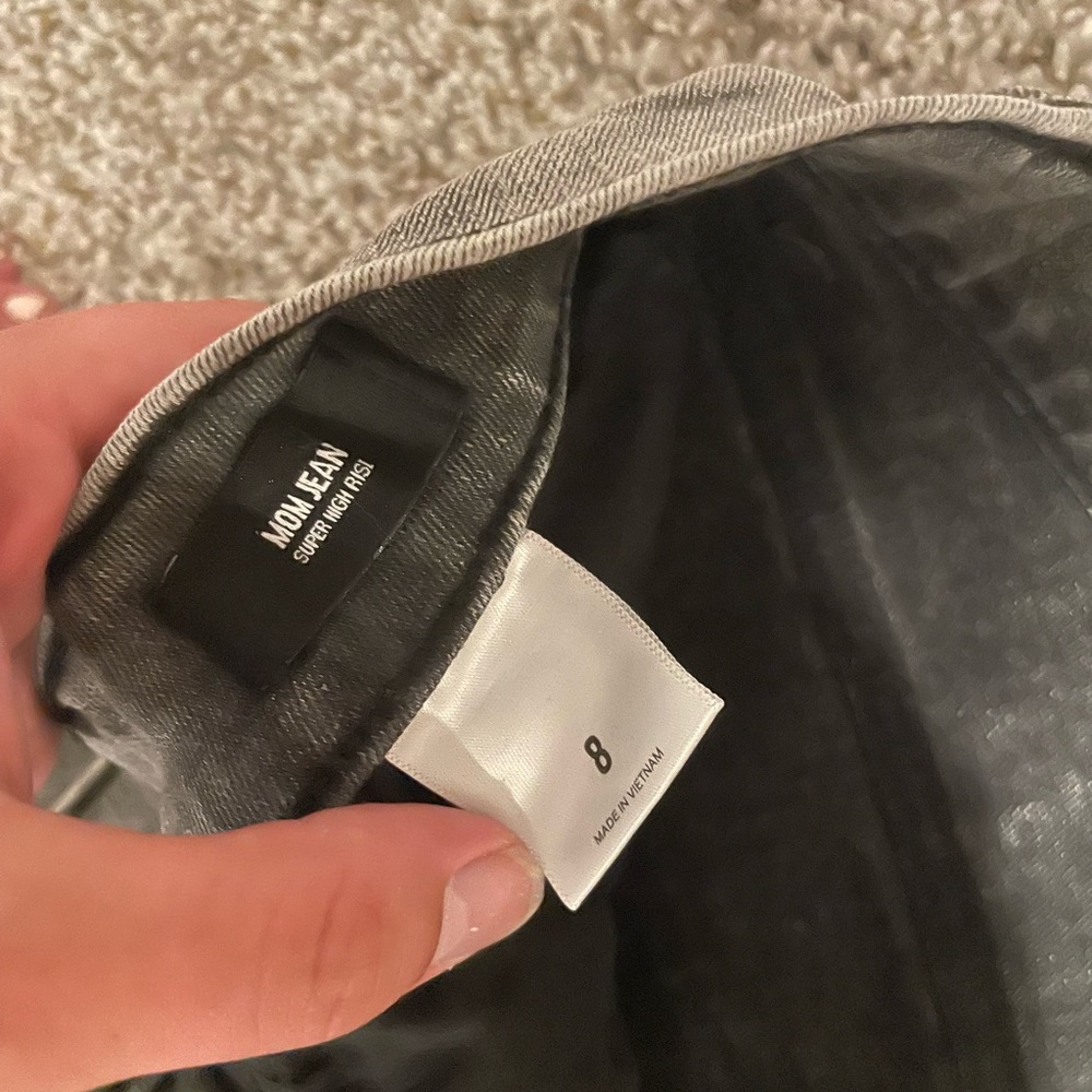 Express Mom Jean - Picture 4 of 4